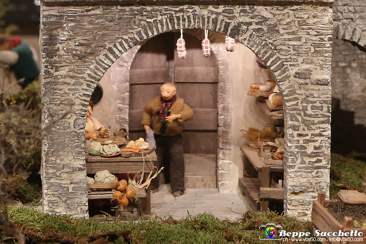 VBS_7385 - Abbazia di Vezzolano - Presepe artistico di Anna Rosa Nicola.jpg